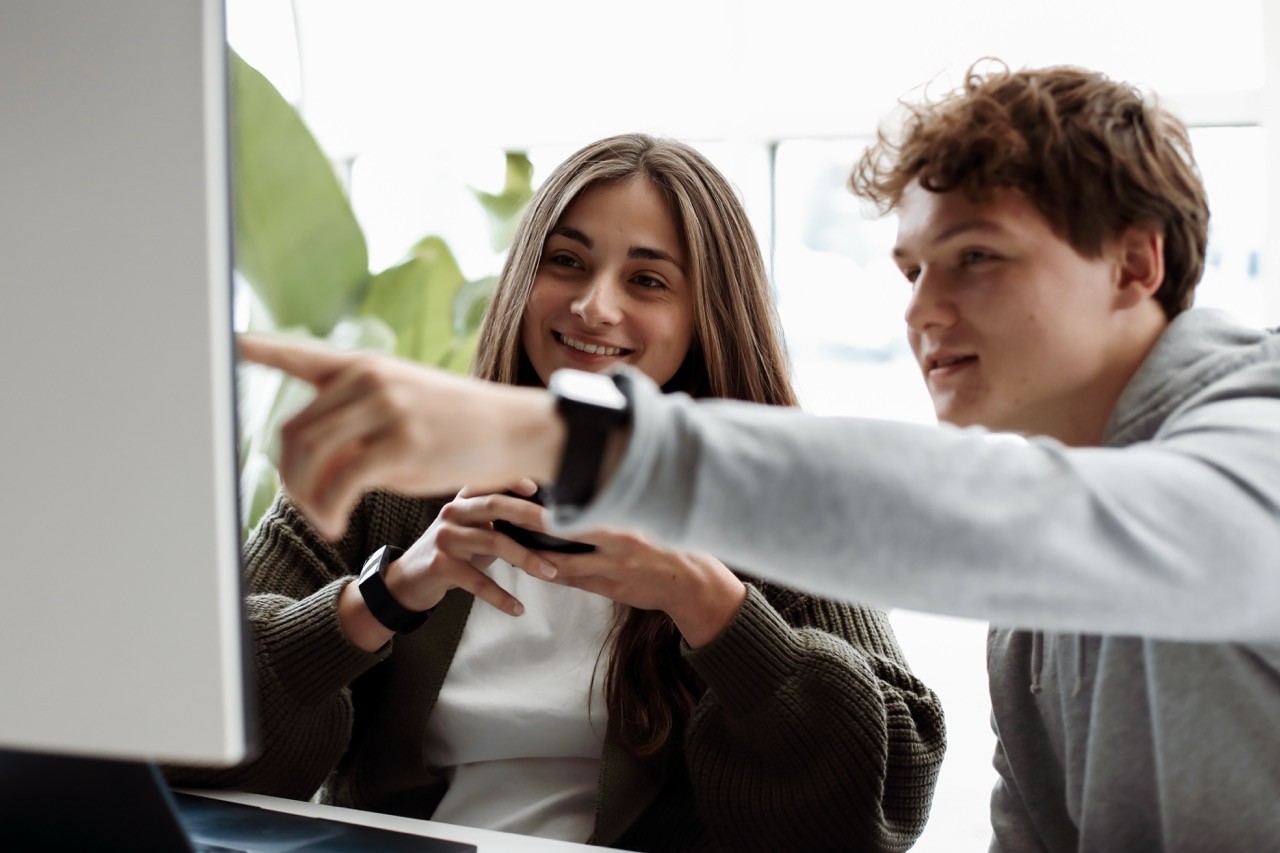 Collega's van Savvy.codes ingesprek over een project